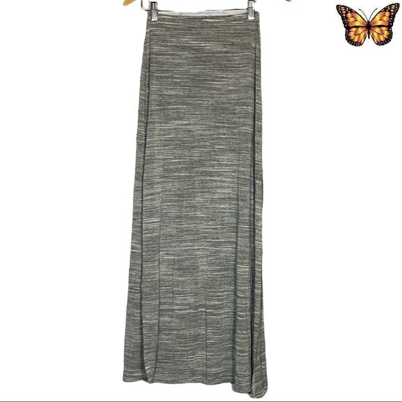 Garage Maxi Skirt in Heather Gray with Side Slits Size Extra Small. - Picture 1 of 7